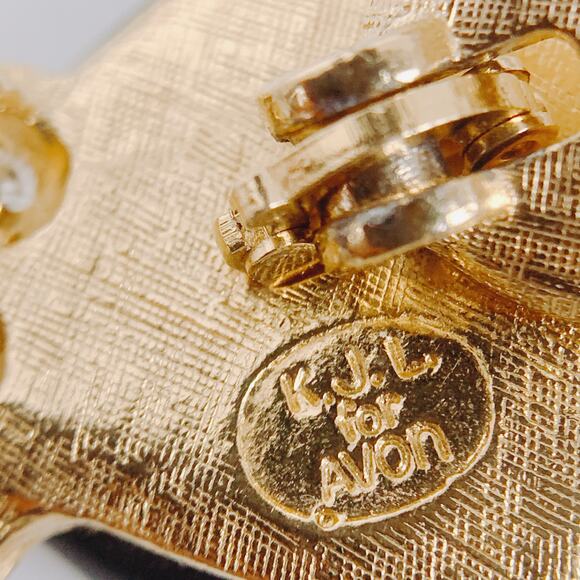 Vintage Signed K.J.L. for Avon Black Rose White Bead Necklace Gold Tone 1980s - Picture 7 of 16